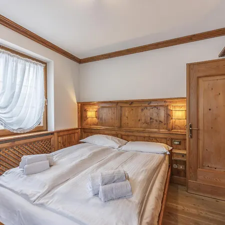 Apartment Casa Lana, Comfort Nel Centro Di Cortina D Ampezzo
